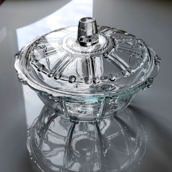 KIG Indonesia Other - 1970s Oyster Pearl by KIG Indonesia Beaded Candy Bowl / Dish